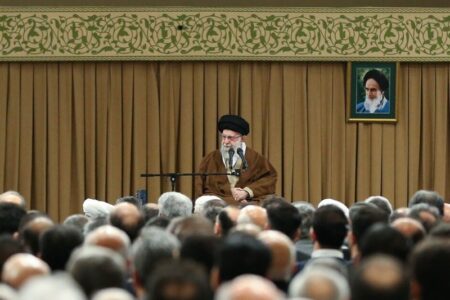 رهبر انقلاب: قدرت معنوی ملت ایران در حوادث تلخ ۱۴۰۳ آشکار شد