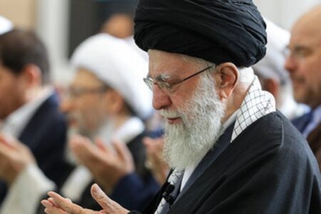 نماز عید فطر راس ساعت ۸ صبح به امامت رهبر انقلاب برگزار خواهد شد