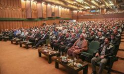 ذوب‌آهن اصفهان یك لشكر جهاد در میدان تولید است