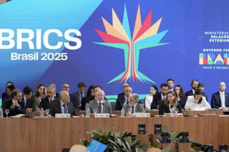آغاز نشست سران بریکس در برزیل با حضور ایران