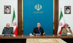 پزشکیان: الگوی مدیریت محله محور کلید حل مسایل امنیتی، اشتغال، آموزشی و فرهنگی است