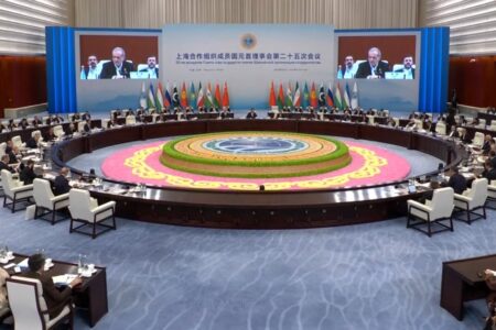 پزشکیان: شانگهای باید در مسیر صلح و اقتصاد گام بردارد