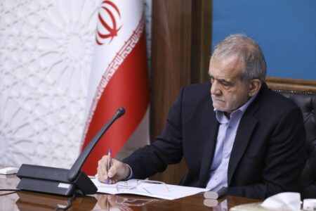 رئیس‌جمهور: مدرسه مهم‌ترین نهاد در ساخت آینده ایران است