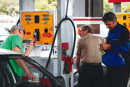 اجرای نرخ سوم بنزین از ۲۲ آذر؛ افزایش قیمت به ۵ هزار تومان در کارت جایگاهها