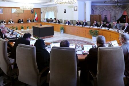 تصویب کلیات بودجه ۱۴۰۵ در هیئت دولت؛ گام نخست دولت پزشکیان برای برنامه مالی سال آینده