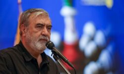 عزیزی: ترامپ غلط کرد