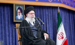 در مقابل جنگ نرم دشمن بیتفاوت نباشیم؛با همراهی مردم دشمن را به زانو در میآوریم