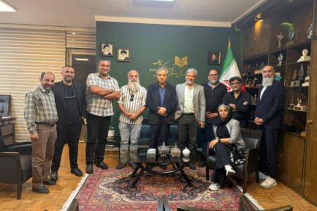 دیدار هیئت‌مدیره انجمن صنفی هنرمندان تئاتر کمدی شهر تهران با مدیرکل مرکز هنرهای نمایشی
