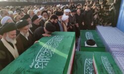 نماز مشتاقان ولایت بر پیکر آقای شهید ایران در میعادگاه عاشقان اقامه شد
