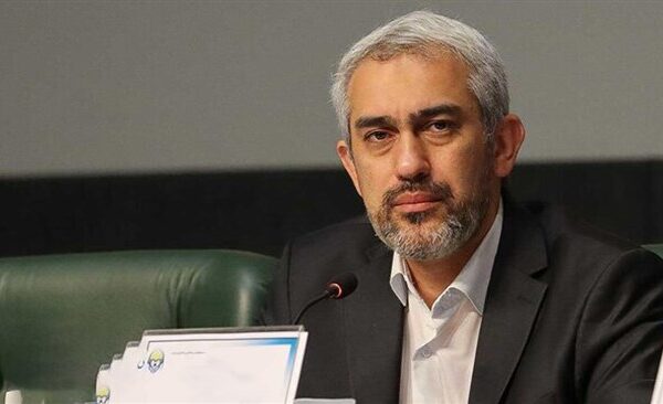 وزیر اقتصاد: با تمام ظرفیت برای سربلندی کشور تلاش می‌کنیم