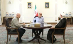 تاکید سران قوا بر هماهنگی و همافزایی در جلسه مشترک به میزبانی پزشکیان