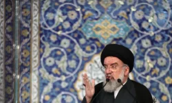 ایران تا ابد تسلیمپذیر نیست/ شکست دشمن در جنگ اقتصادی با جهاد و انفاق