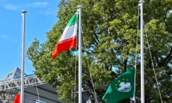 اهتزاز پرچم ایران در دهکده بازیهای آسیایی ناگویا
