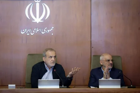 پزشکیان: تولید و اشتغال خط قرمز دولت است