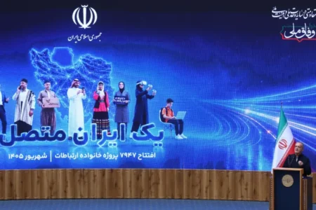 کشور را با علم، آگاهی، باور، اعتقاد و ایمان می‌توان ساخت