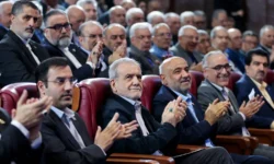 پزشکیان در نشست با بازنشستگان: کالابرگ افزایش مییابد